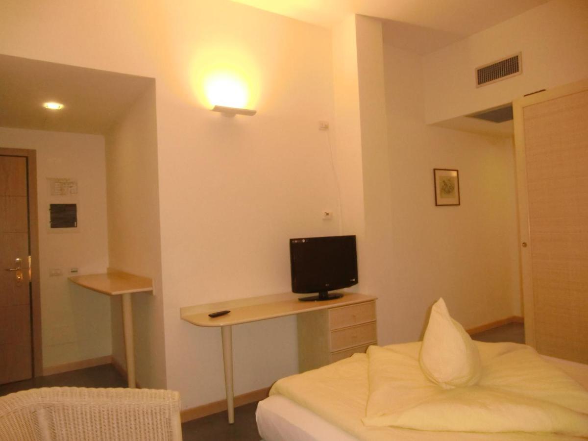 Beach Hotel Du Lac Malcesine Kamer foto